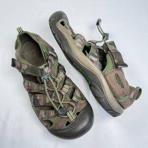 Keen Newport H2 Camo Waterproof Hiking‎ Sandals Boys Size 6